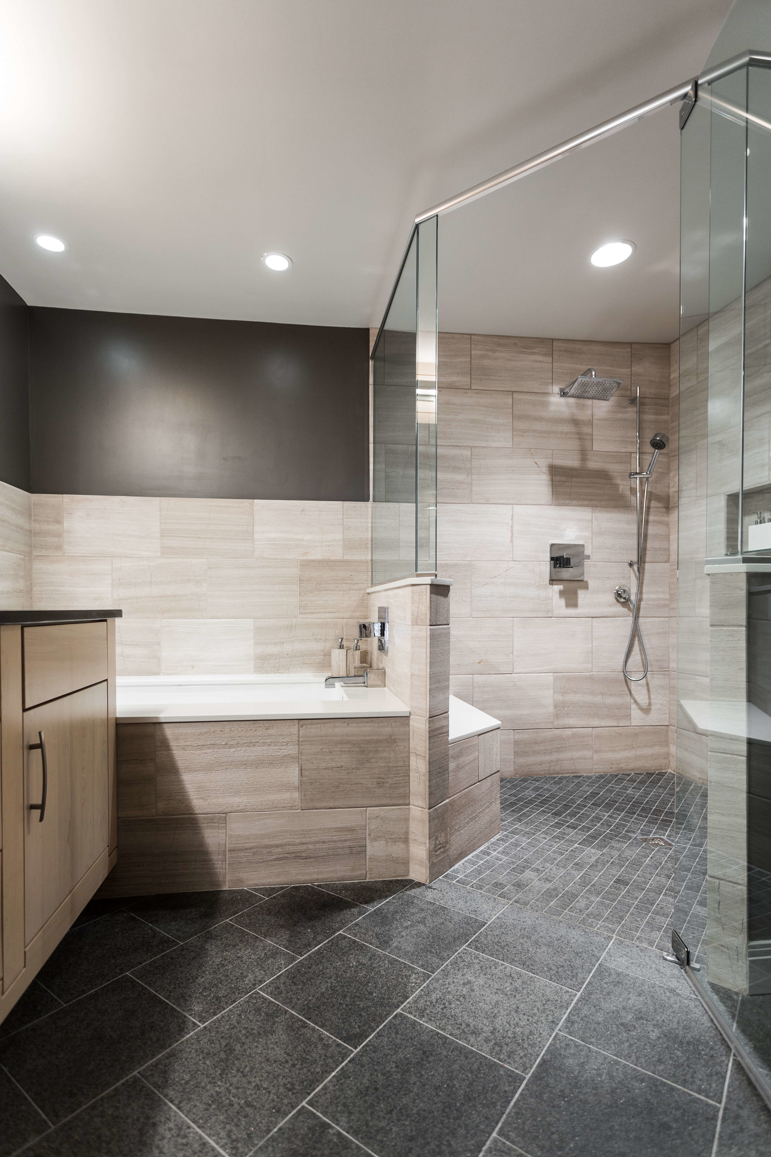 Modern Bathroom-10.jpg