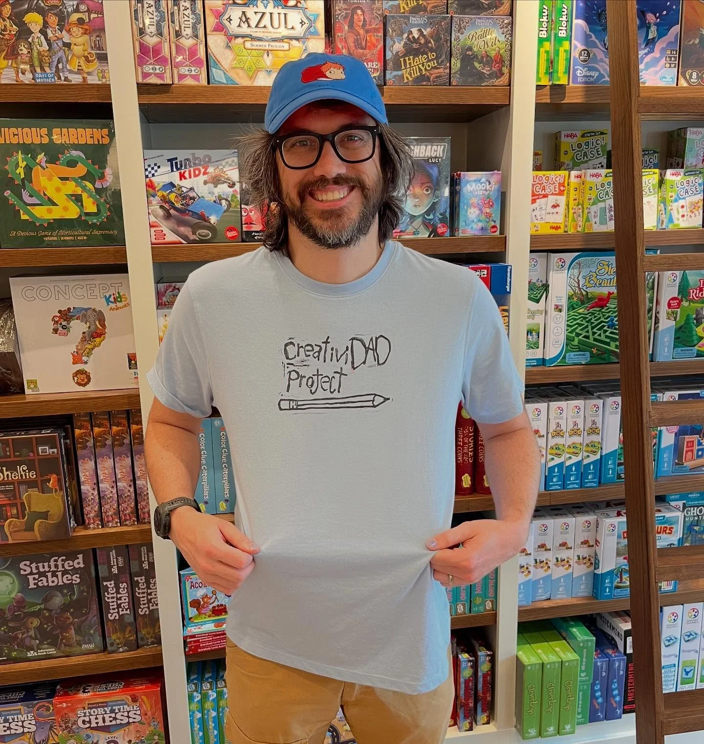 Repping my friend Candido from the @creatividadproject today at work. Isn&rsquo;t CreativiDAD a fantastic name? His project puts on workshops that inspire dads to use imagination and creativity with their kiddos - so we&rsquo;ve always had a simpatic