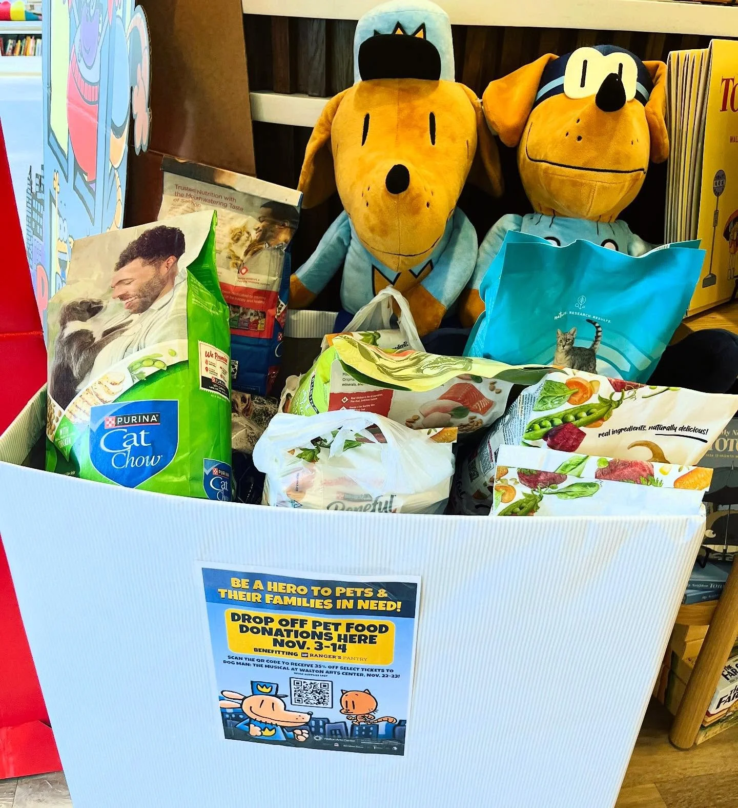 The pet food donations are officially overflowing! What a generous community we have. 🫶 Thanks for helping the pets in need in our community - and big thanks to @waltonartscenter and Ranger&rsquo;s Pantry for the organization. 

Ranger&rsquo;s Pantr