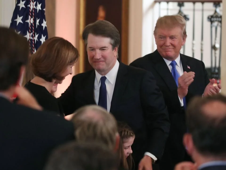 Activistas urgen al Senado que rechace la confirmación del juez Brett Kavanaugh en el Tribunal Supremo