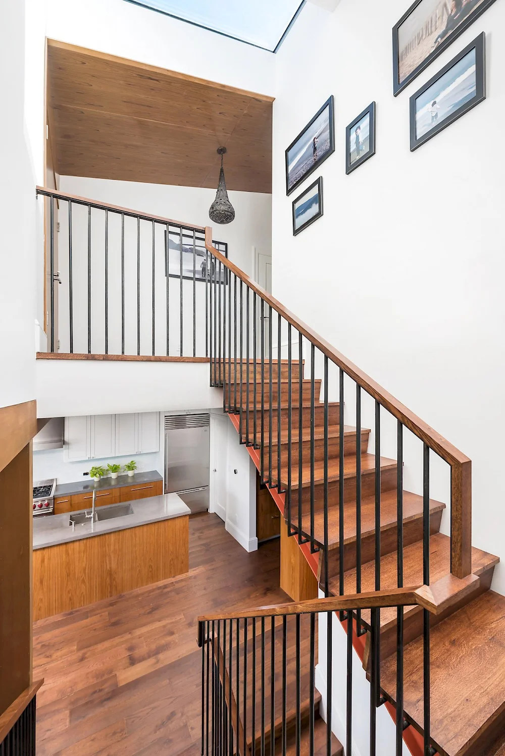 contemporary_architecture_residential_staircase_upper_noe_house_sf_winder_gibson.1000x0.jpg