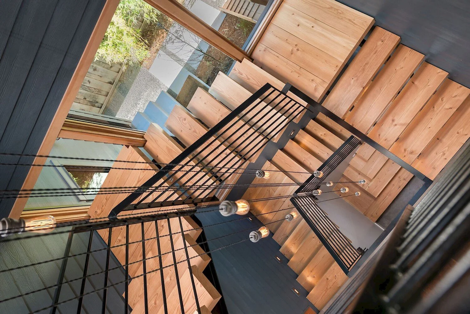 contemporary_architecture_residential_open_wood_staircase_willow_glen_sf_winder_gibson.1000x0.jpg