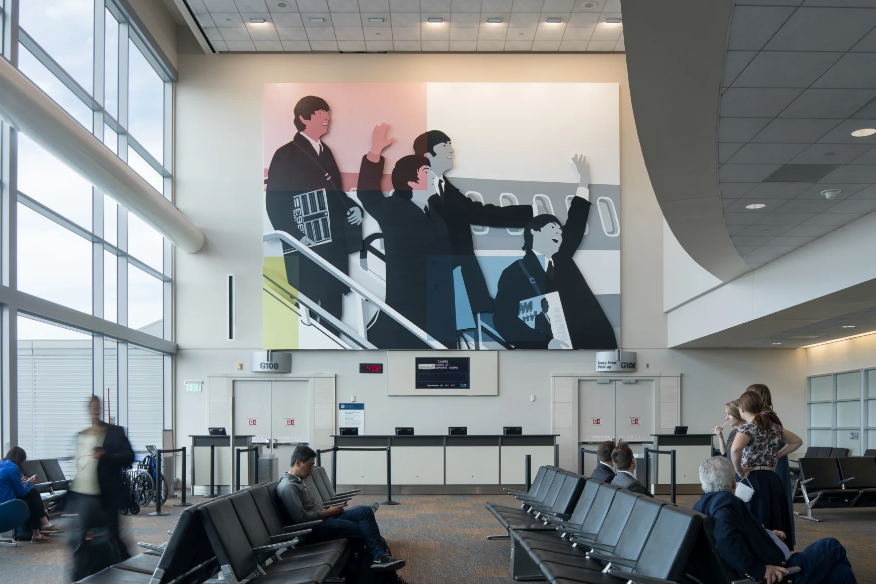 Kota Ezawa,&nbsp;Mondrian Meets the Beatles, San Francisco International Airport, International Terminal, Gate G100.&nbsp;Photo: Ethan Kaplan Photography, 2017. Courtesy of the San Francisco Arts Commission