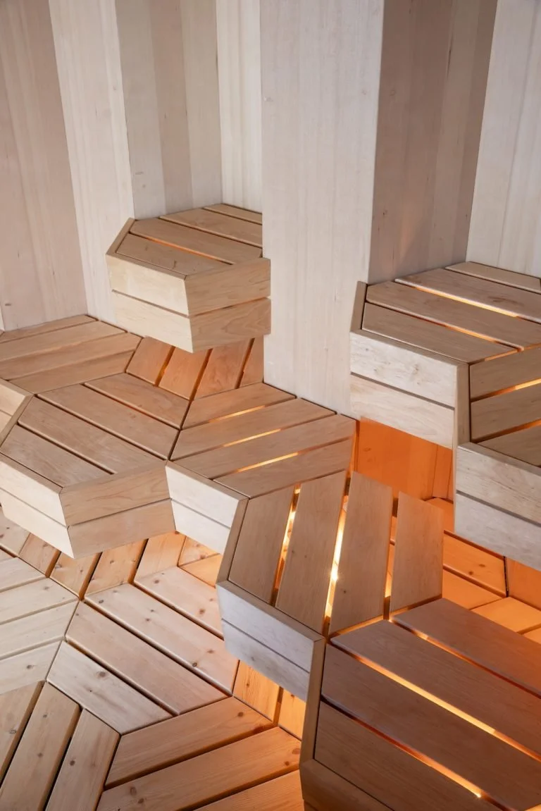 BigertBergstrom_CrystalSauna_WasteLand_2026_Photo_Jean-Baptiste-Beranger3-768x1151.jpg