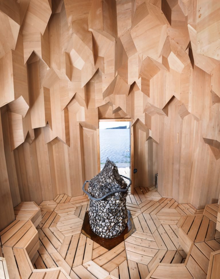 BigertBergstrom_CrystalSauna_WasteLand_2026_Photo_Jean-Baptiste-Beranger6-768x976.jpg
