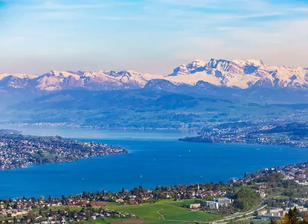 lake-zurich-il___12062027682.webp