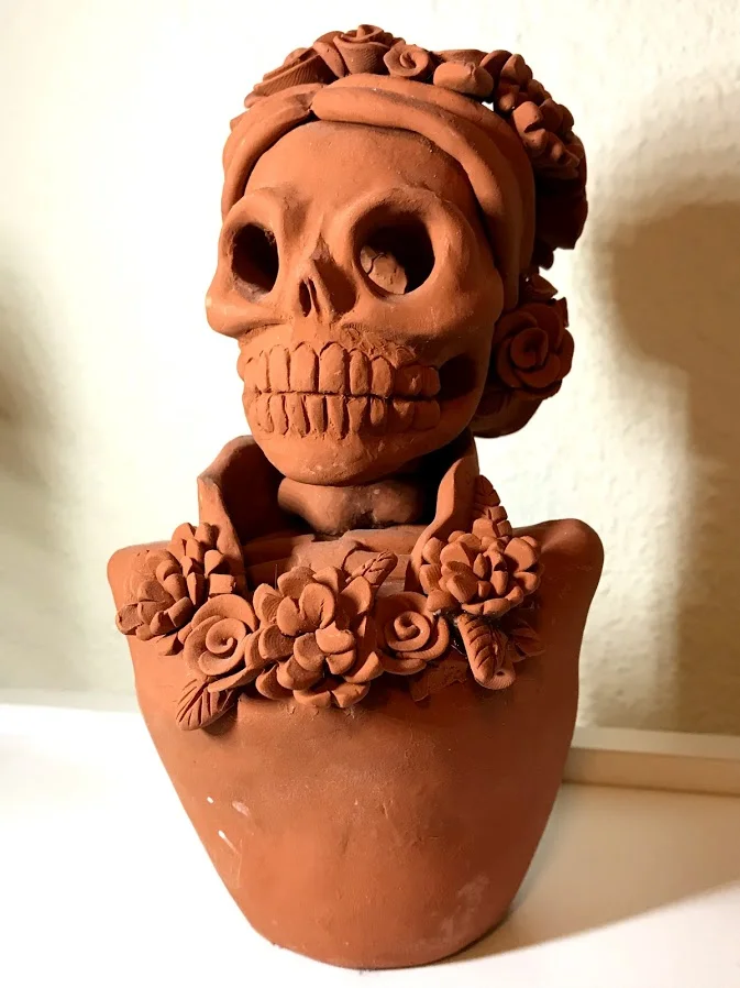 La Dama (View II)
