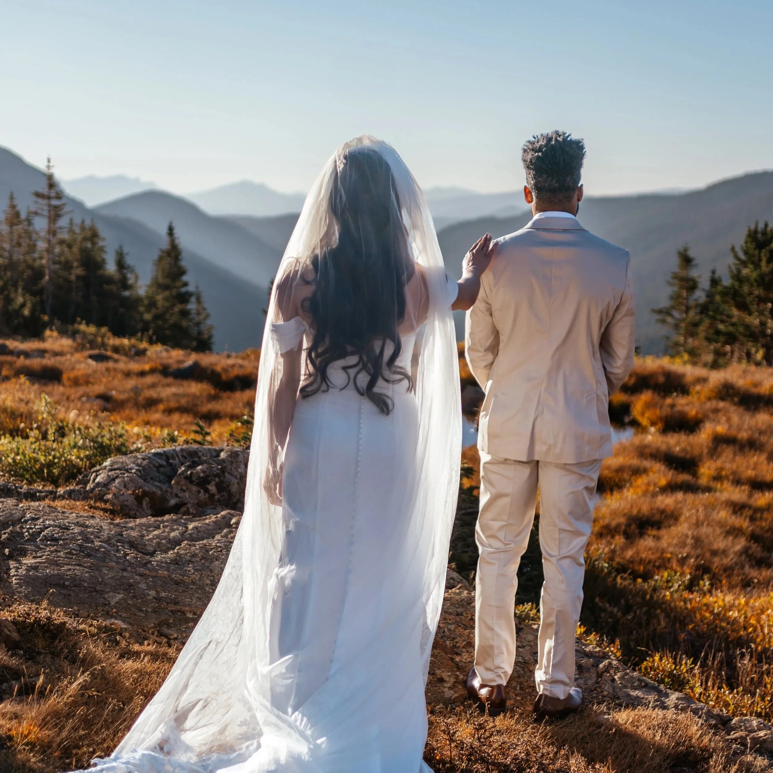 Jeneva+and+Leon+-+Indian+Peaks+-+September+26+-+Elopement+12.jpg