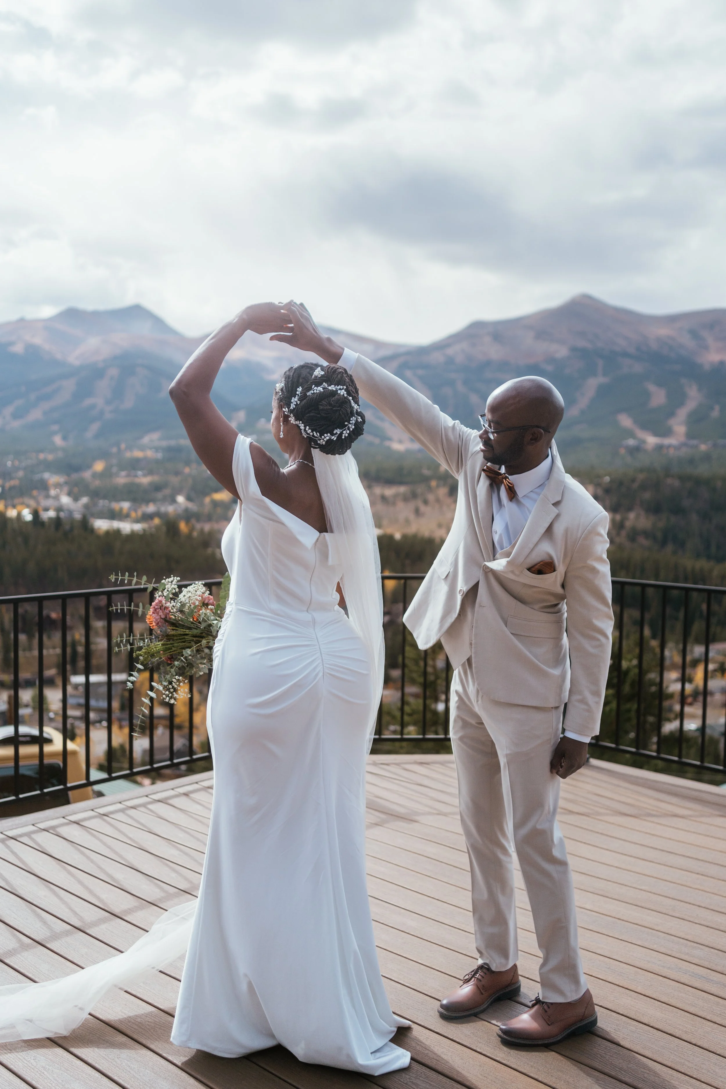 Joshua and Tiffanie - Breckenridge Elopement -35.jpg
