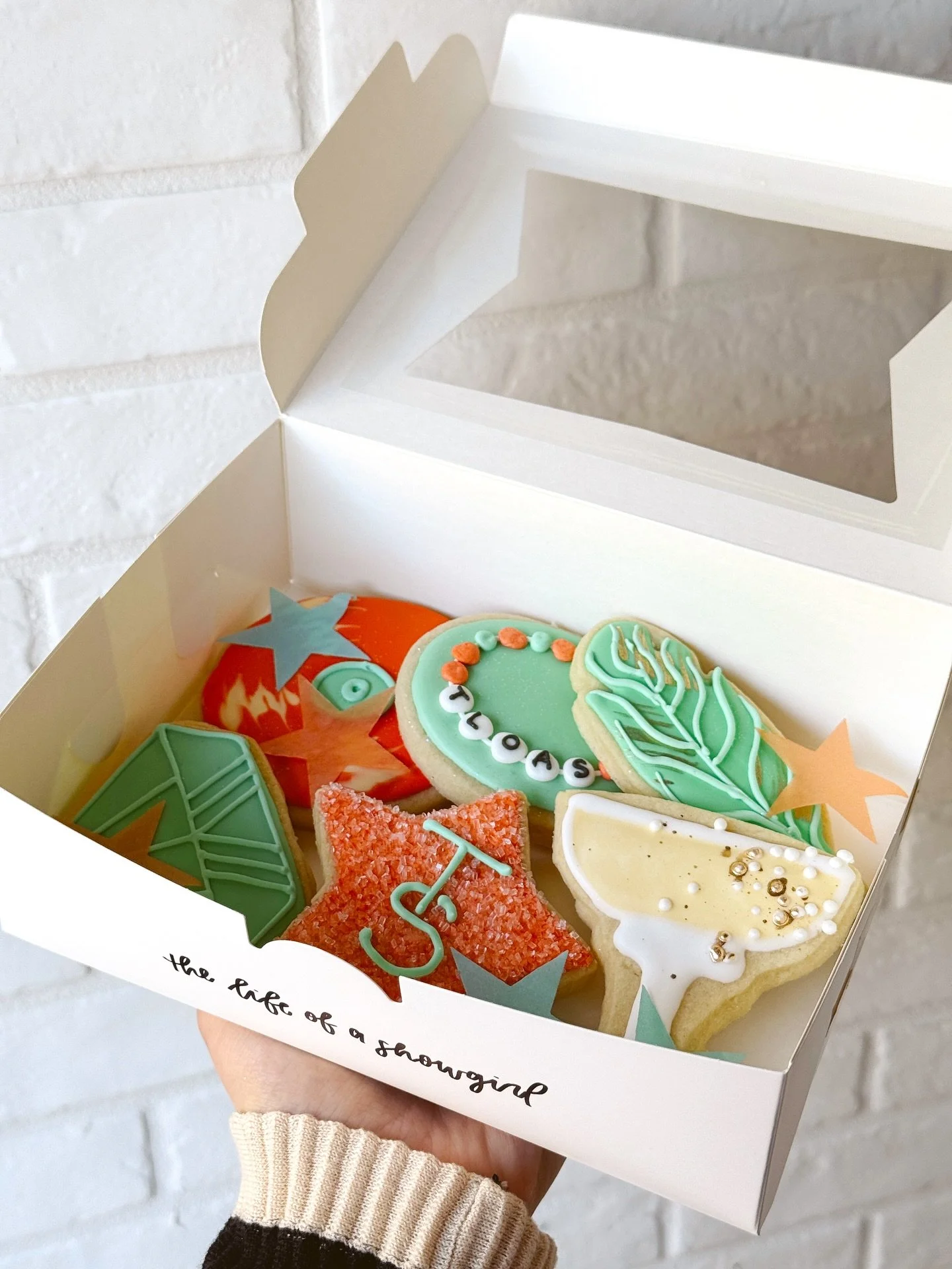 ✨TLOAS✨ SPECIALTY COOKIE BOX IS ON SALE @10AM TILL SOLD OUT! SEE YA SOON! 🫶