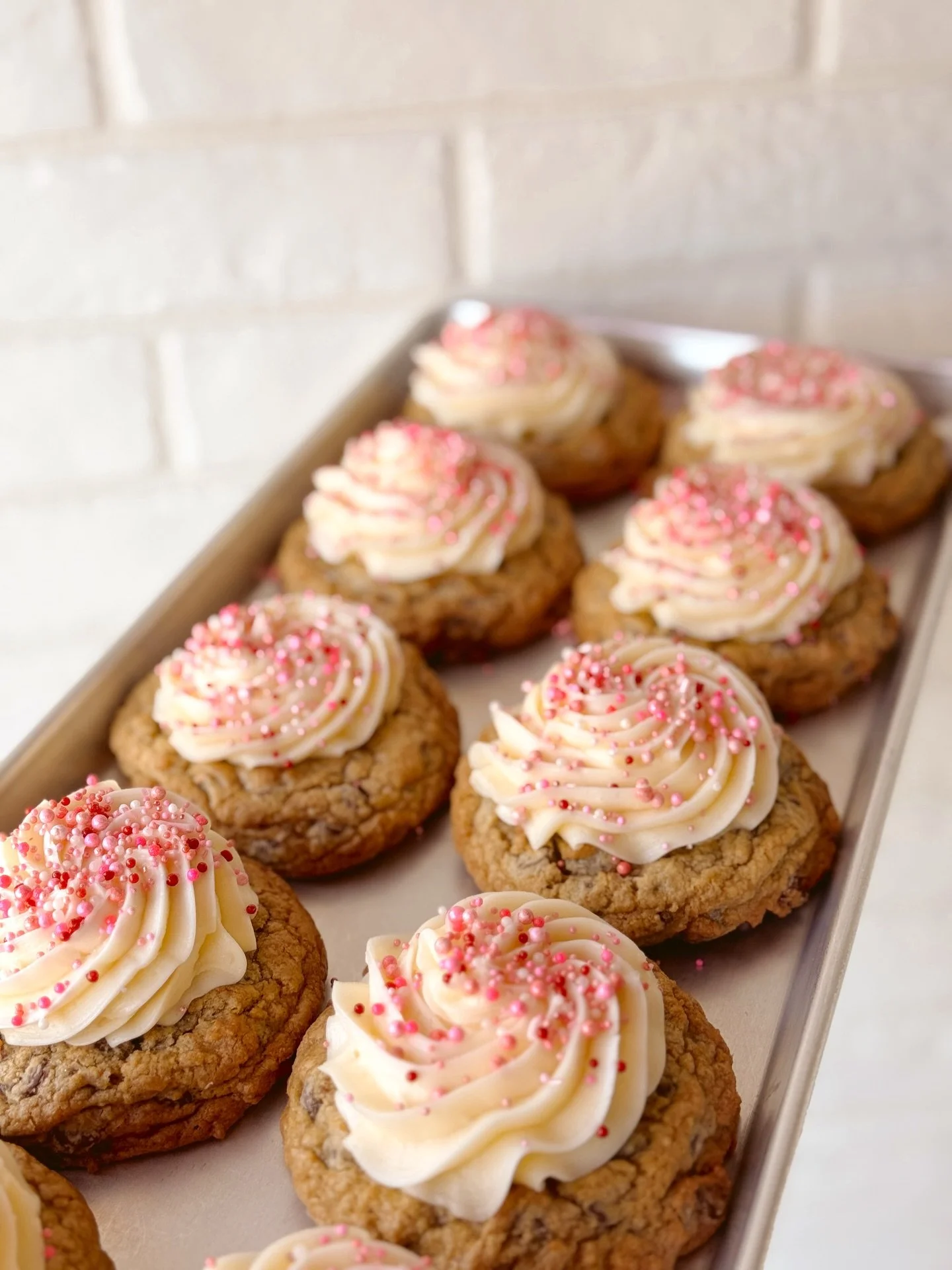 HAPPY VALENTINE&rsquo;S DAY! We got coffee from @primroasters ! Heart shaped cakes &amp; cookies! Strawberry brownies! Buttercream cookies! &amp; SO! MUCH! MORE! Come grab a sweet treat 4 ur sweetie!!! &hearts;️🍒💌🍪🍰⚡️