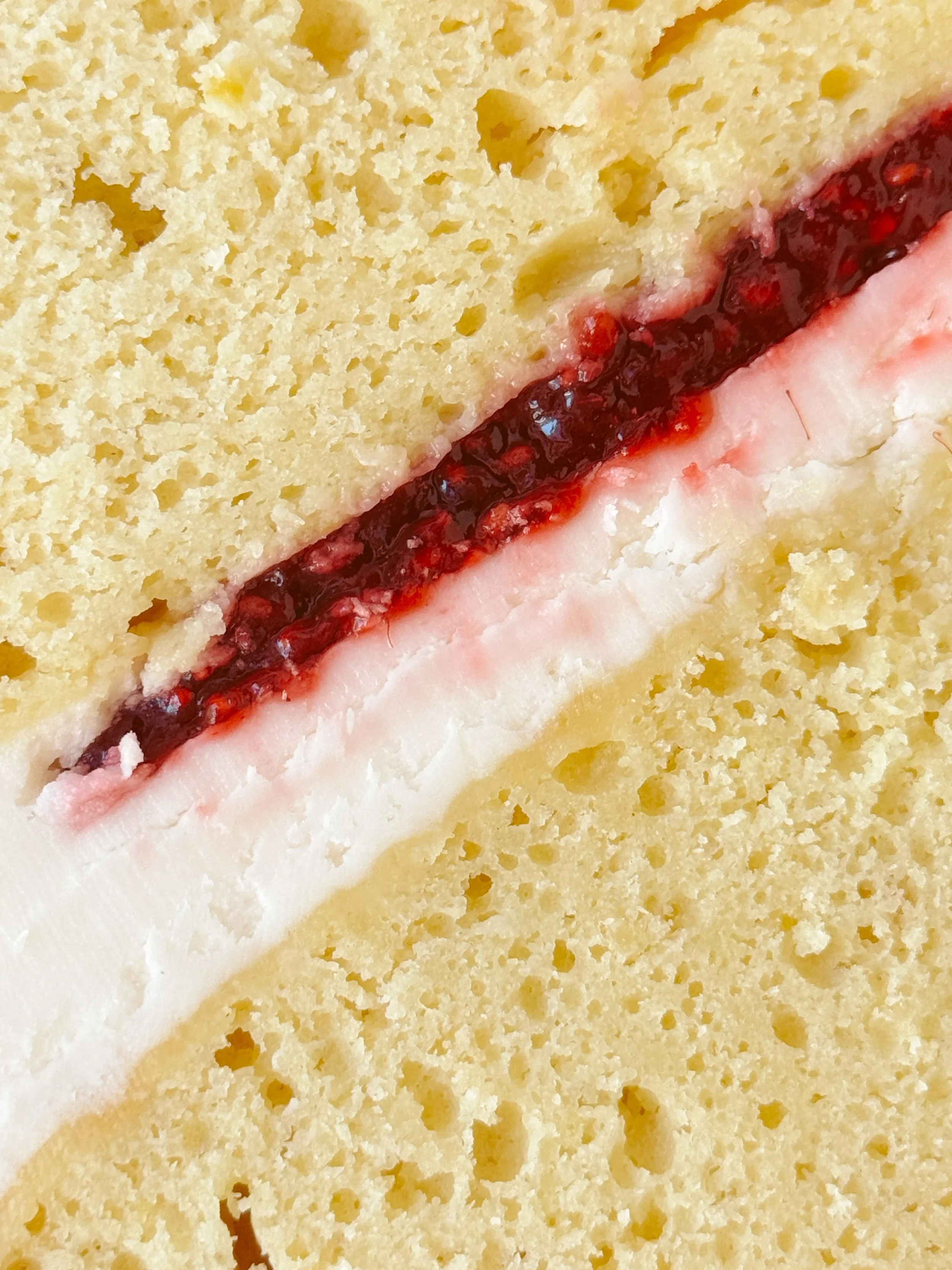Lemon raspberry cake is now joining the menu for this month only! It&rsquo;s a super soft lemon cake with a sweet raspberry jam filling! The perfect summer treat!!! 🍋✨⛱️🌞 
Available whole &amp; sliced (rotating w/ other flavors)!

#bakedon8th #bake