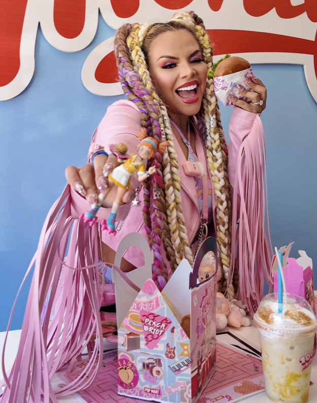montys-good-burger-echo-park-collaboration-peach-riot.png
