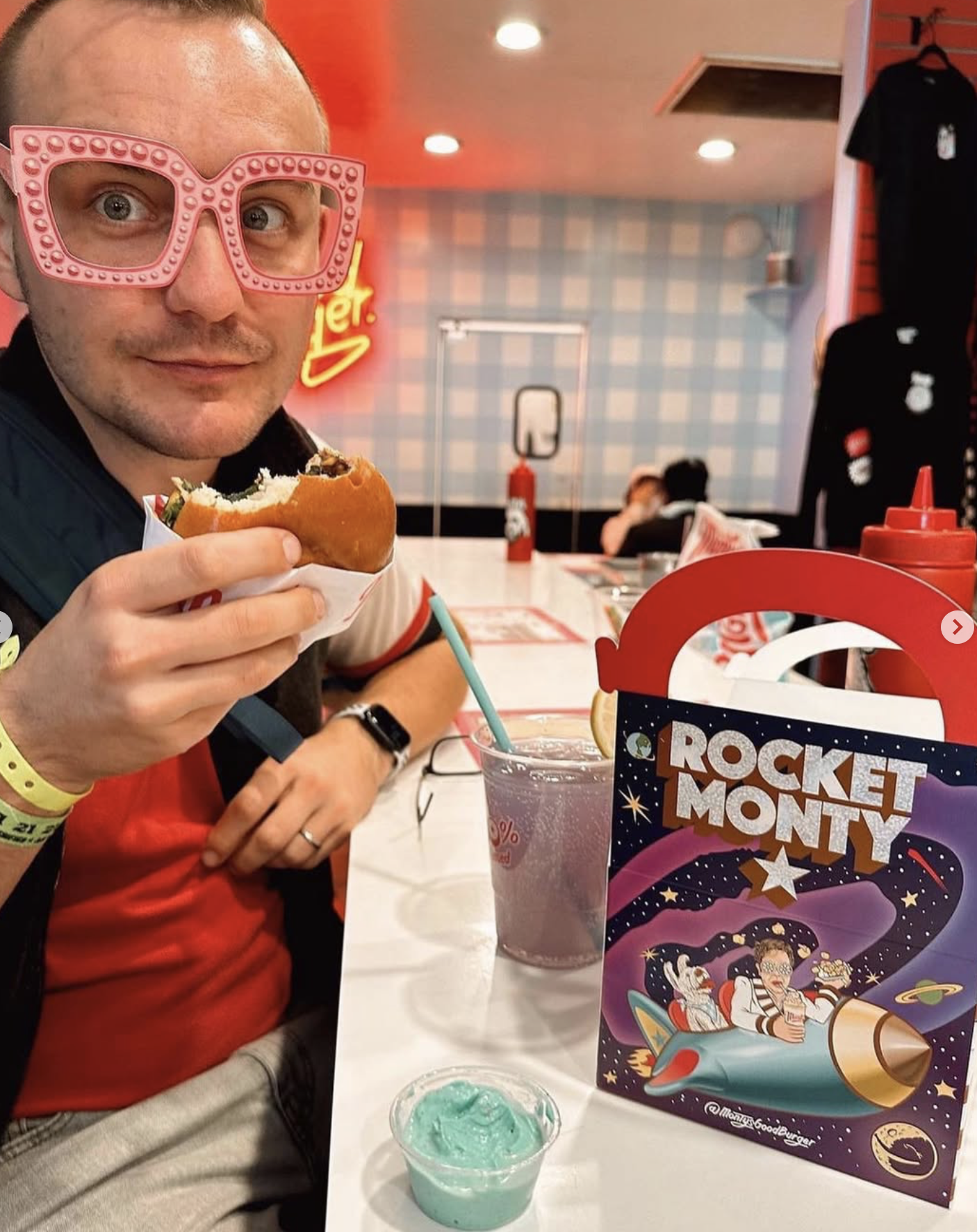 montys-good-burger-echo-park-collaboration-elton-john-6.png