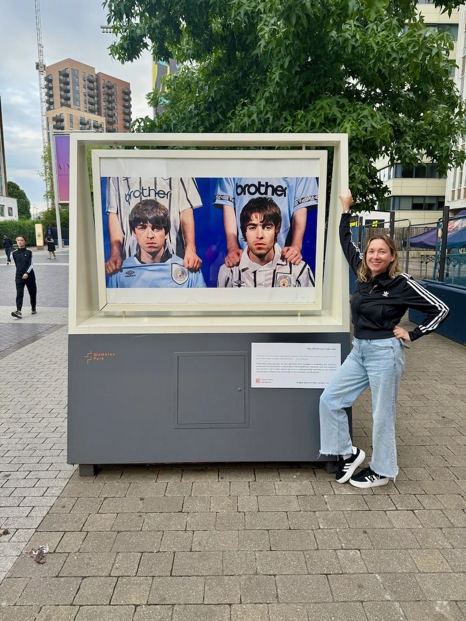 OasisWembley - 5.jpeg