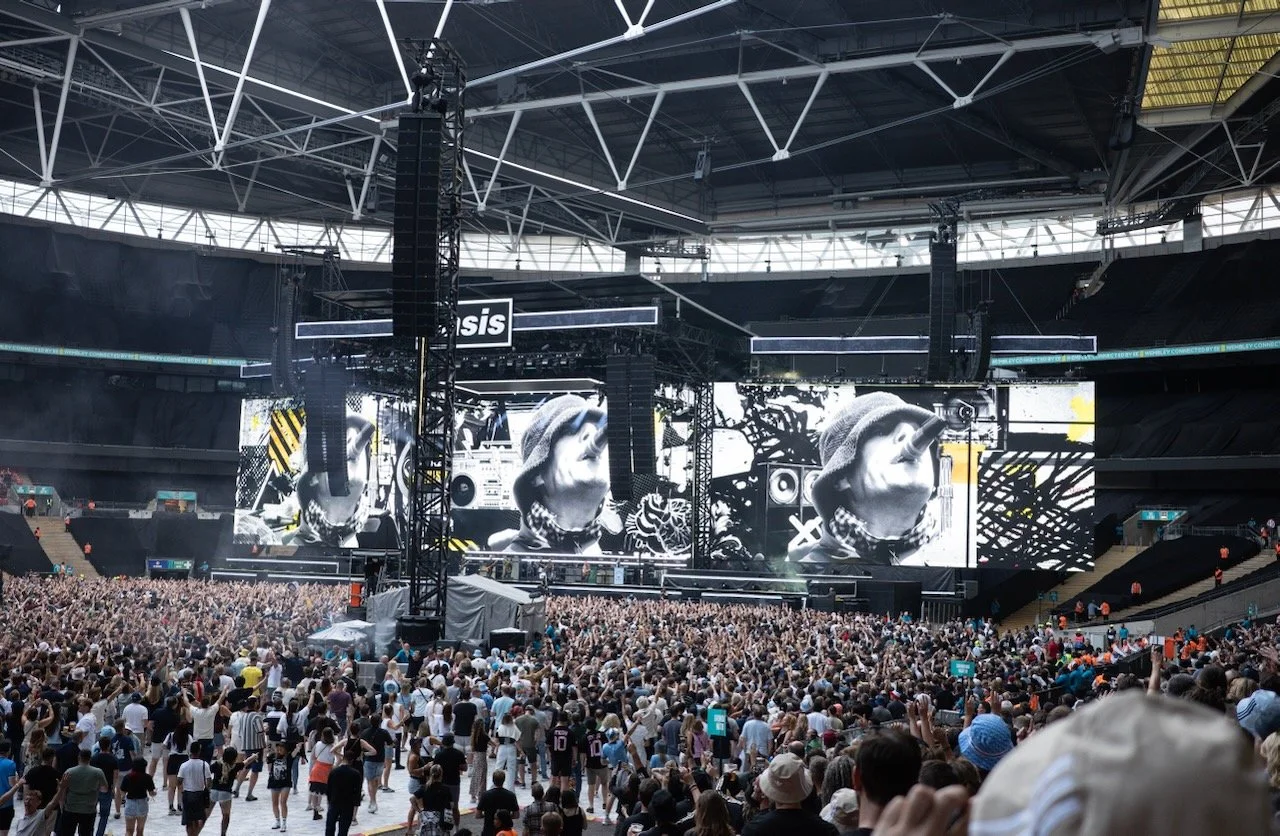 OasisWembley - 37.jpeg