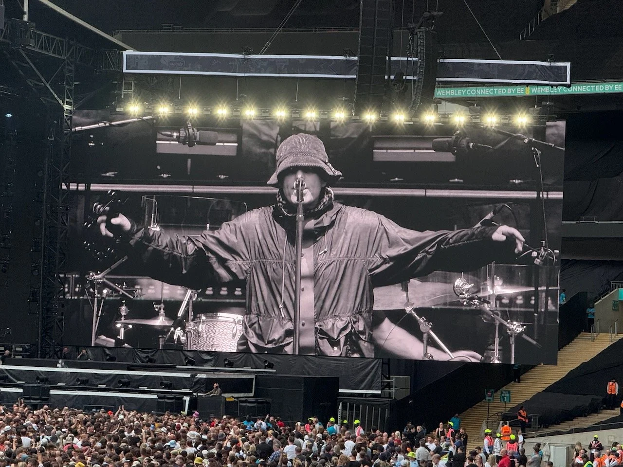 OasisWembley - 40.jpeg