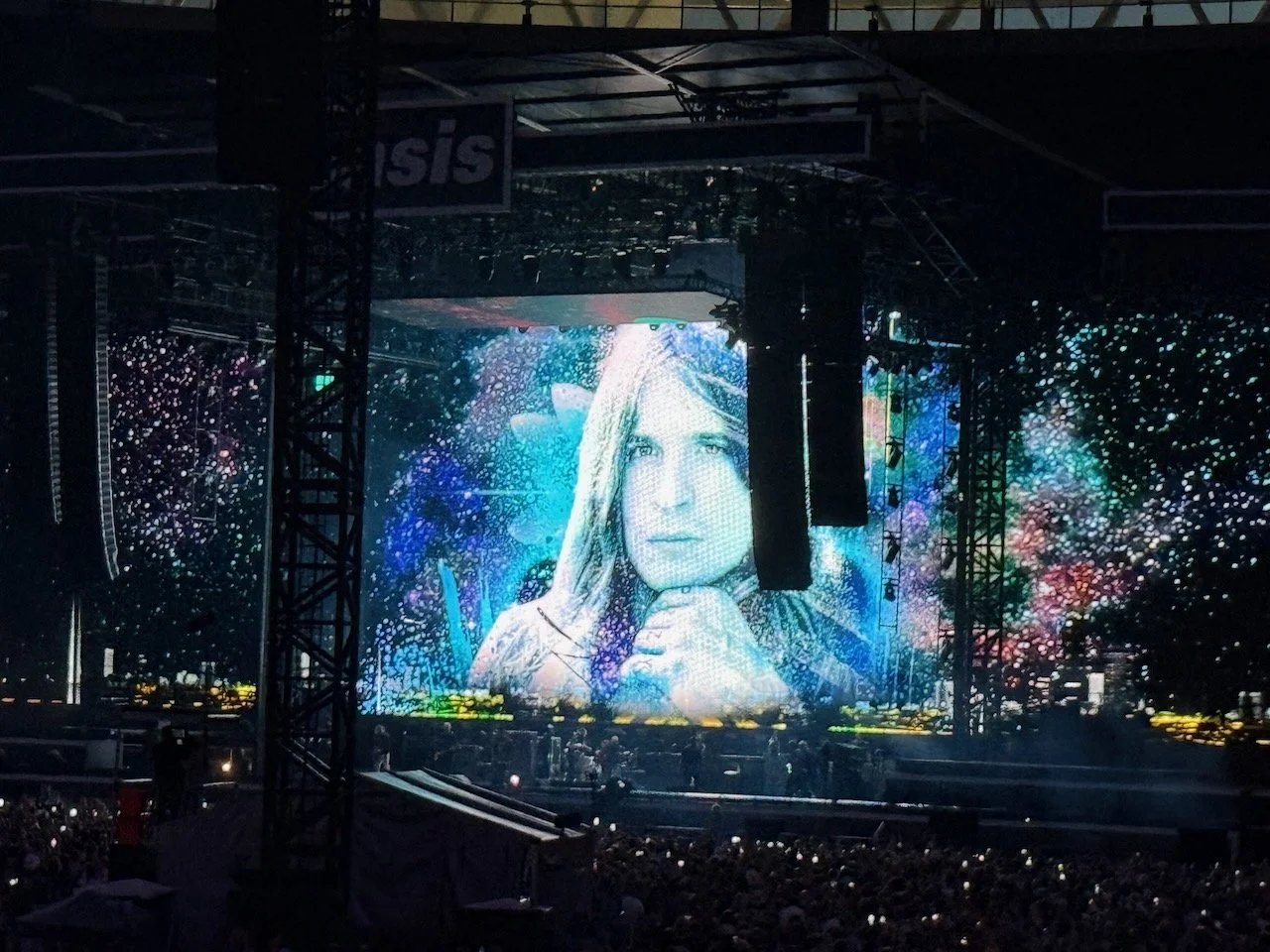 OasisWembley - 55.jpeg