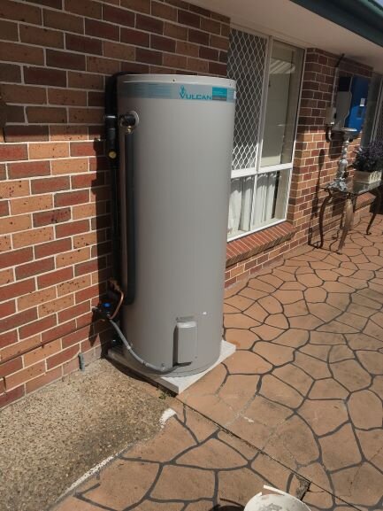 New 315 Litre hot water system 