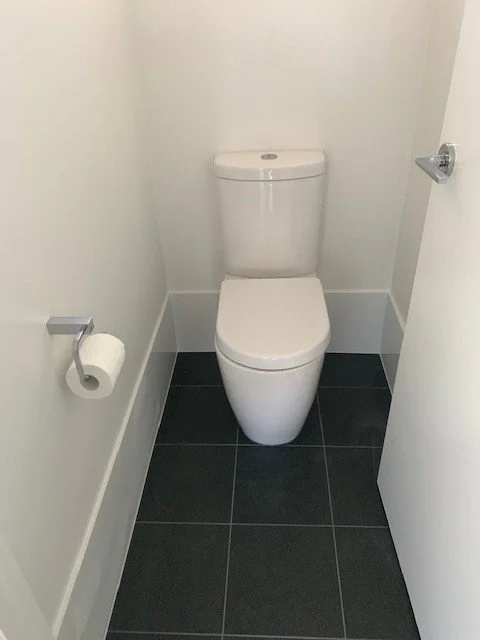 modern-toilet-pimpama.jpg.jpg
