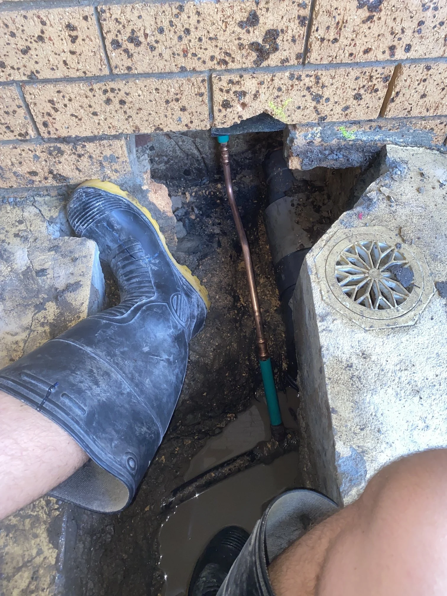 concealed-water-leak-logan-.jpg