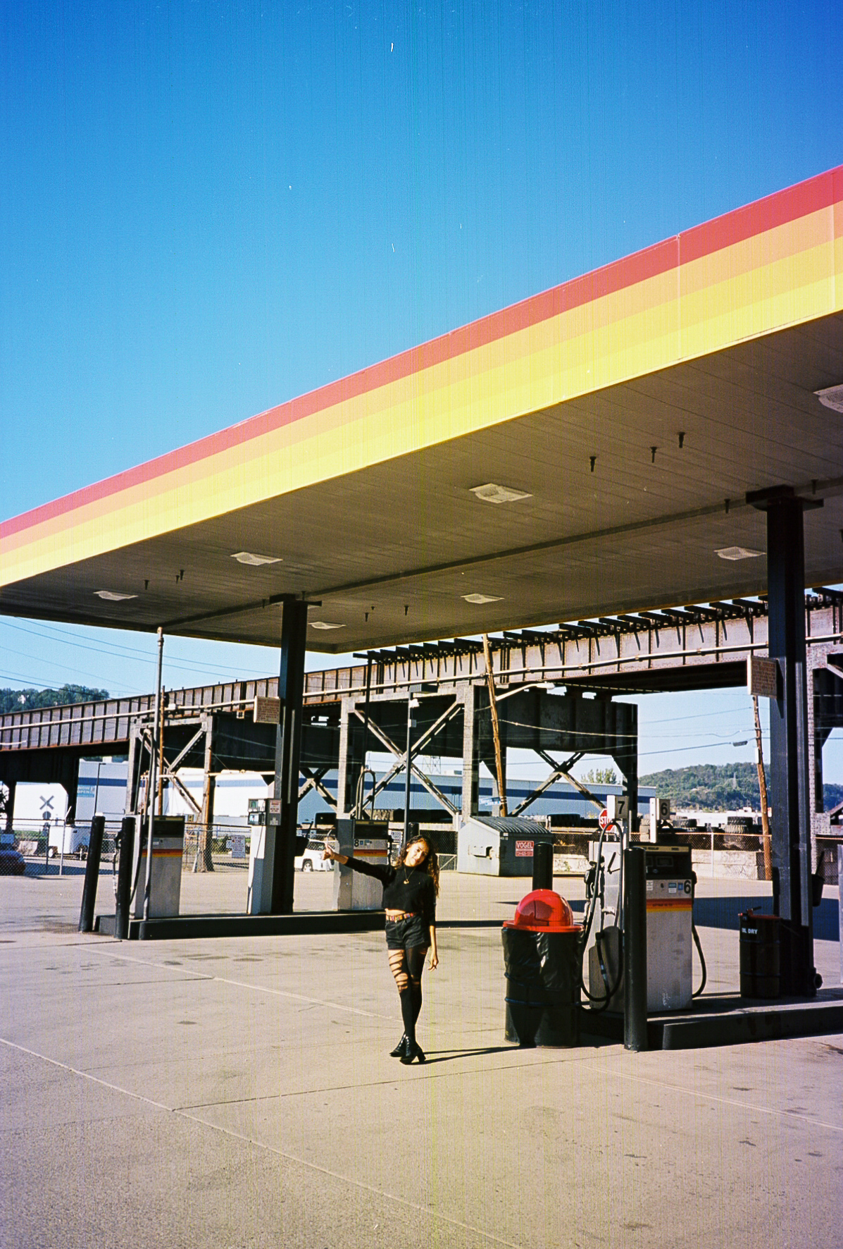 3447447_3447447-R3-040-18A.jpg