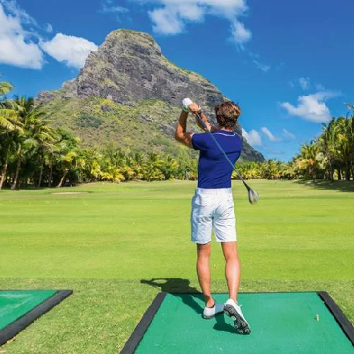 paradis beachcomber golf square.jpg