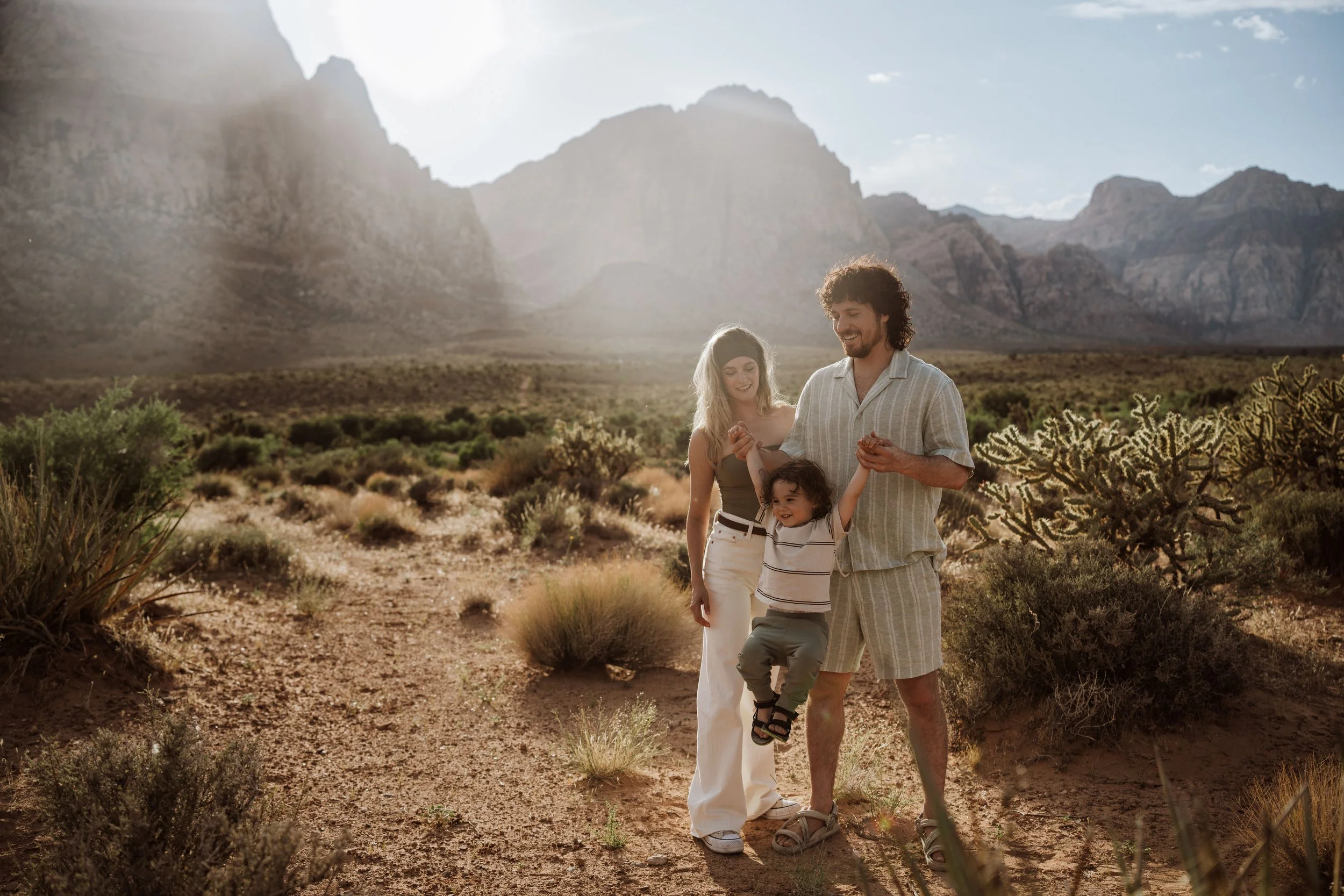 Red-rock-family-photos.7 (1).jpg
