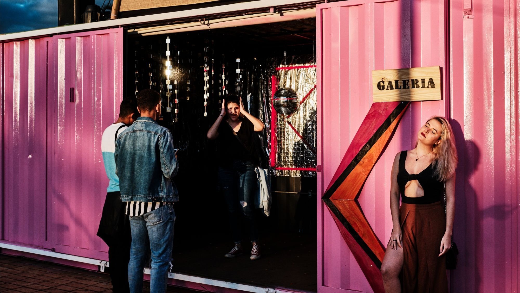 Unlock the Secrets of Street Photography: Real Advice from 20+ Global Street Masters
