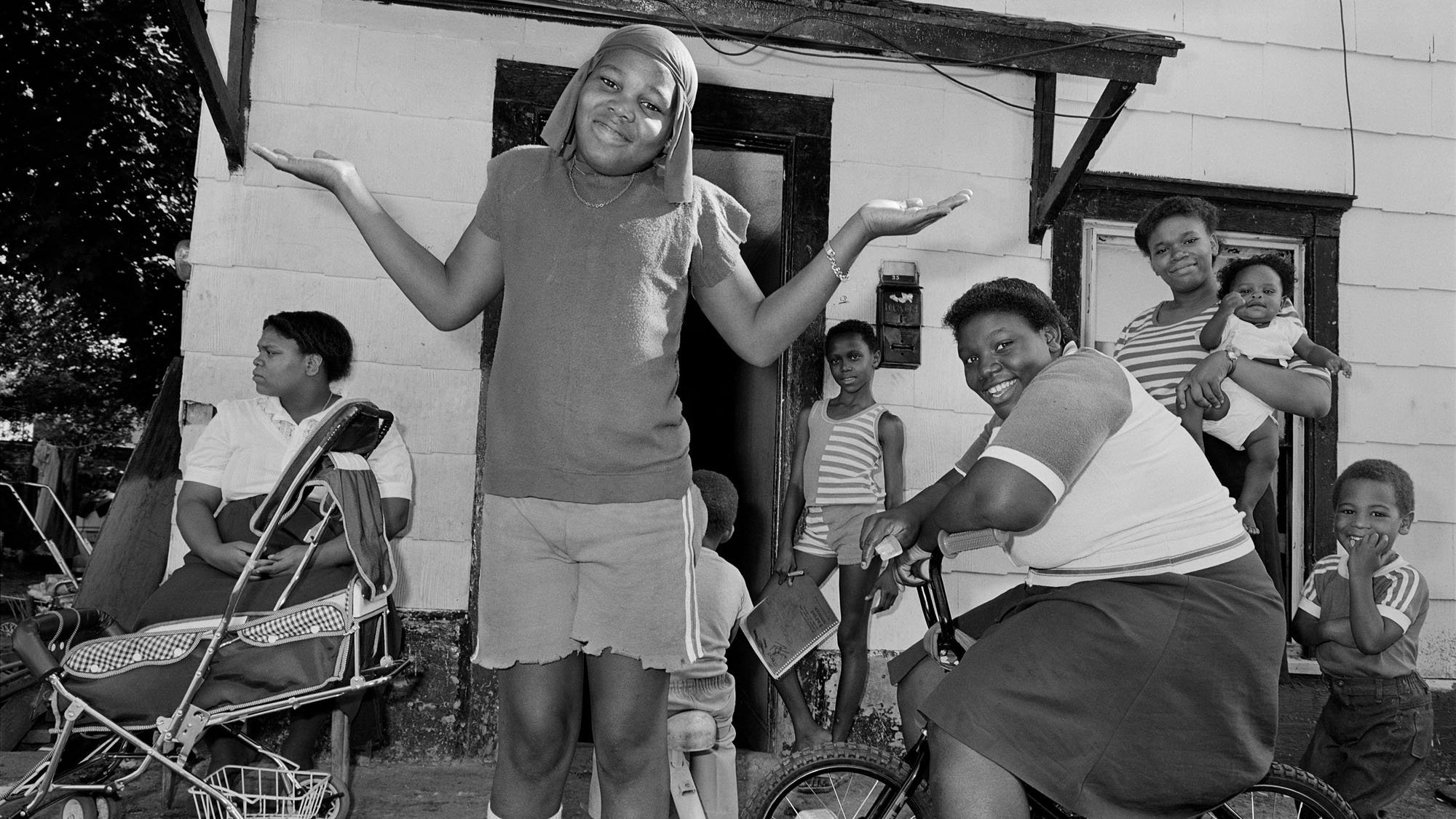 How Sage Sohier’s ‘Passing Time’ Captures 1980s Intimacy and Connection Through Unplanned Moments.