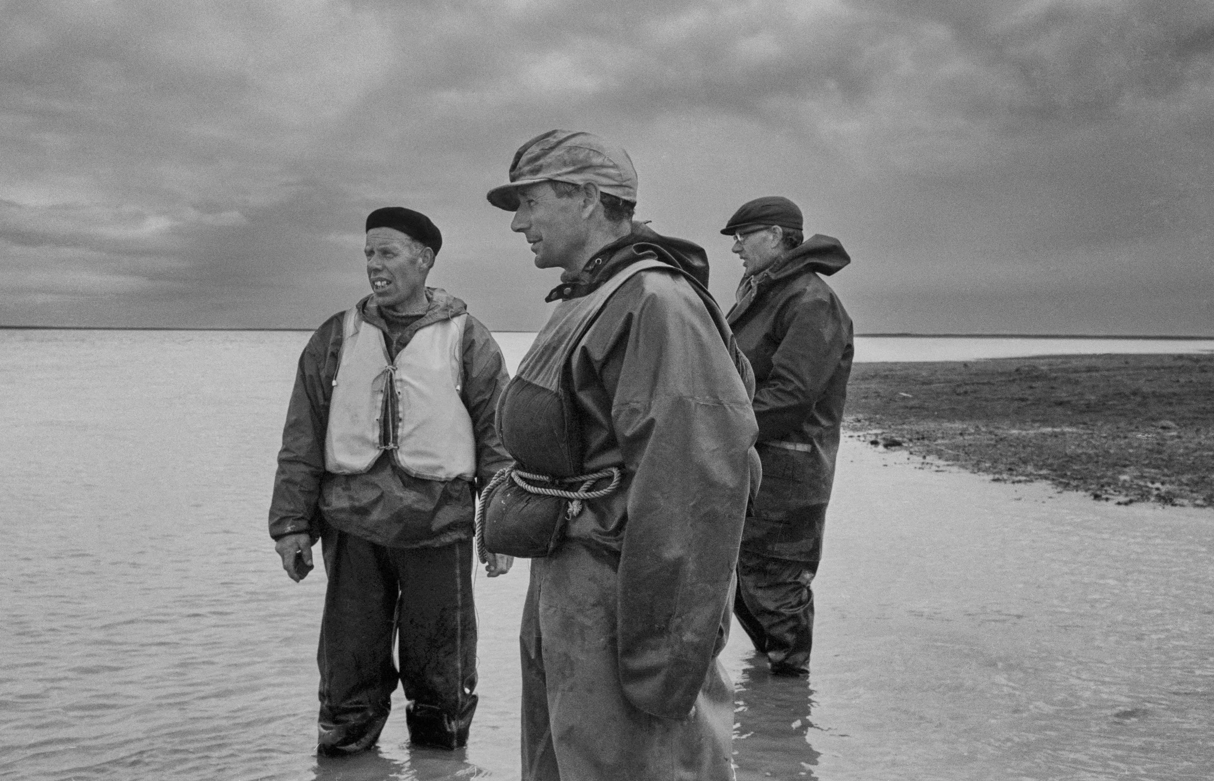 Rax_2009090501-SEal hunters-Iceland-1968.jpg