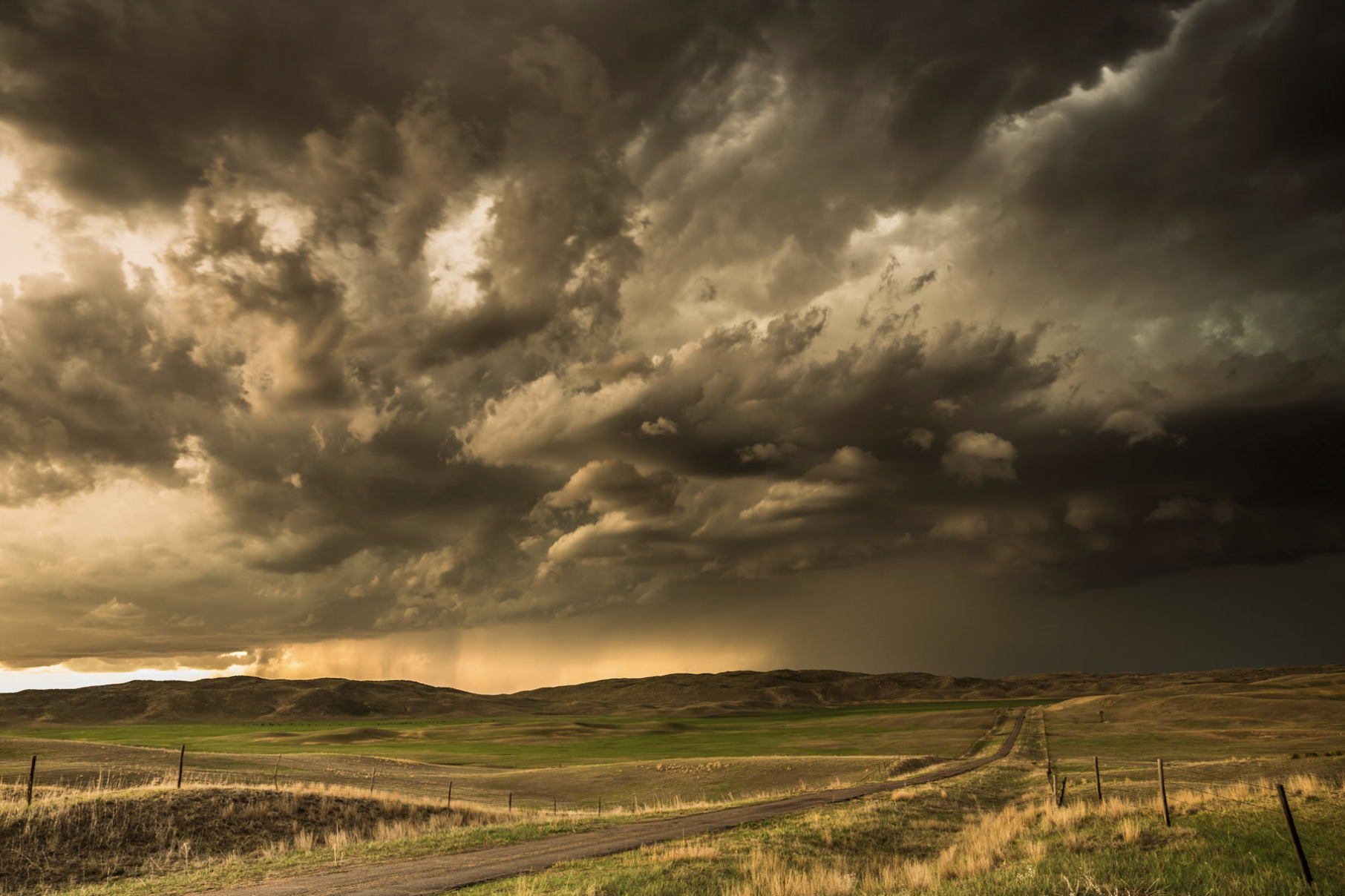 Eric Meola Storms and Tornadoes About Photography Blog 3.png