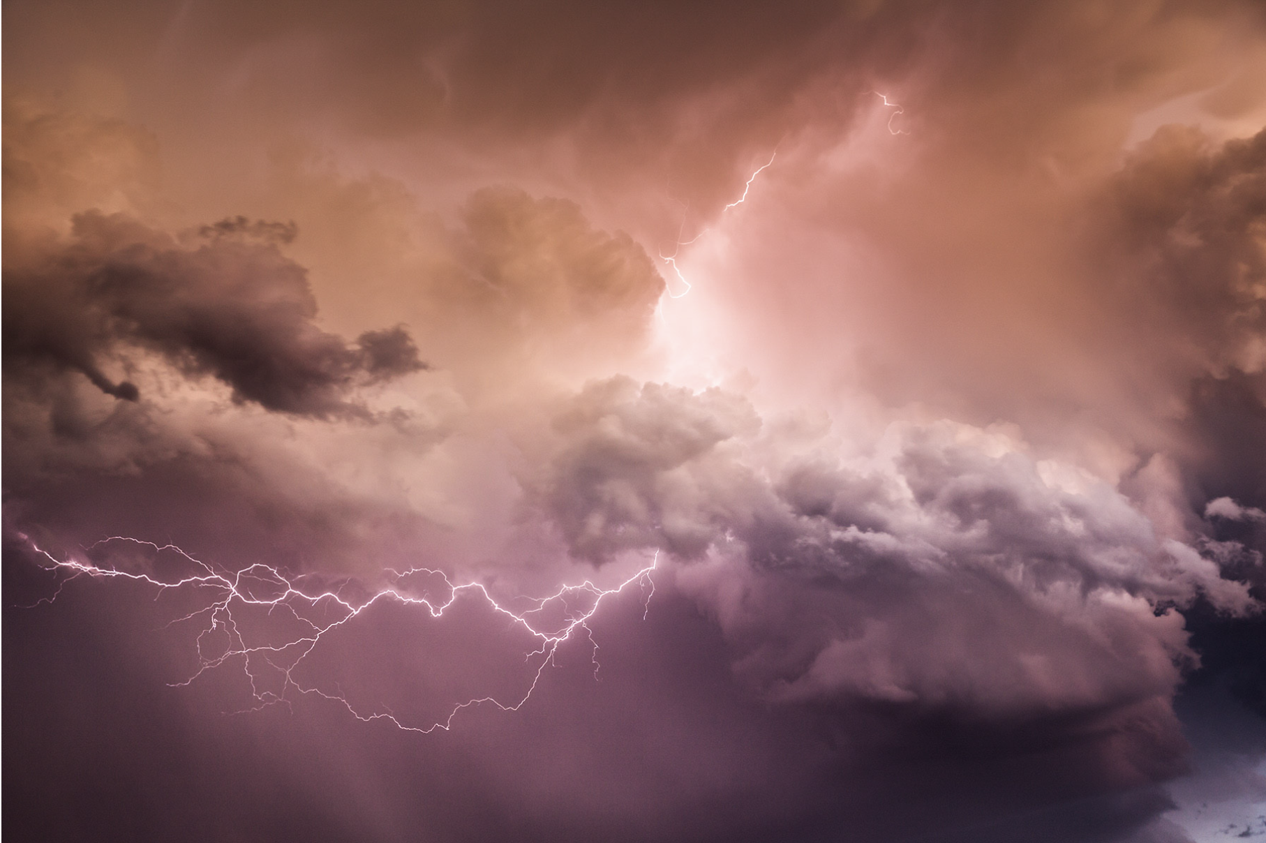 Eric Meola Storms and Tornadoes About Photography Blog 11.png