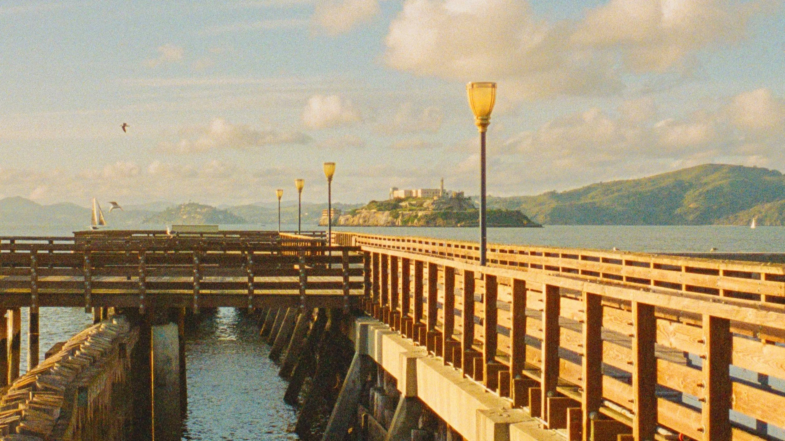 From Fog to Golden Hour: How Joshua Amirthasingh’s Tales from the City Finds Quiet Moments Inside a Loud City