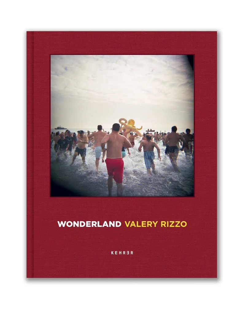 VR_Wonderland_Cover_Vers2_FLT_72dpi_11x14_srgb.jpg