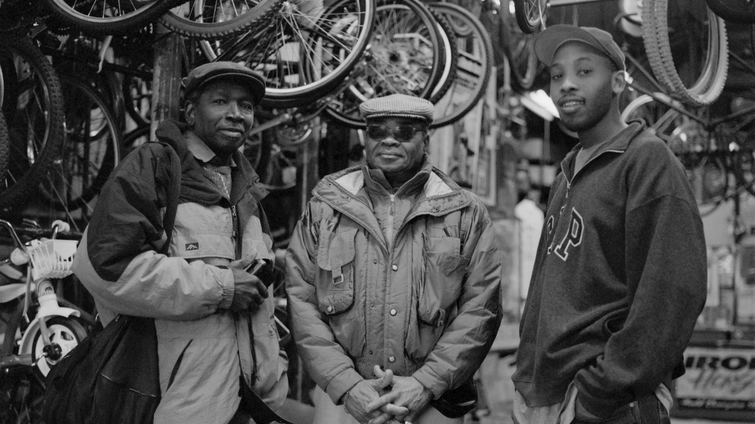 The Places You Ignore Are Holding Your Neighborhood Together: Gabrielle Bendiner-Viani on Photographing “Placework”