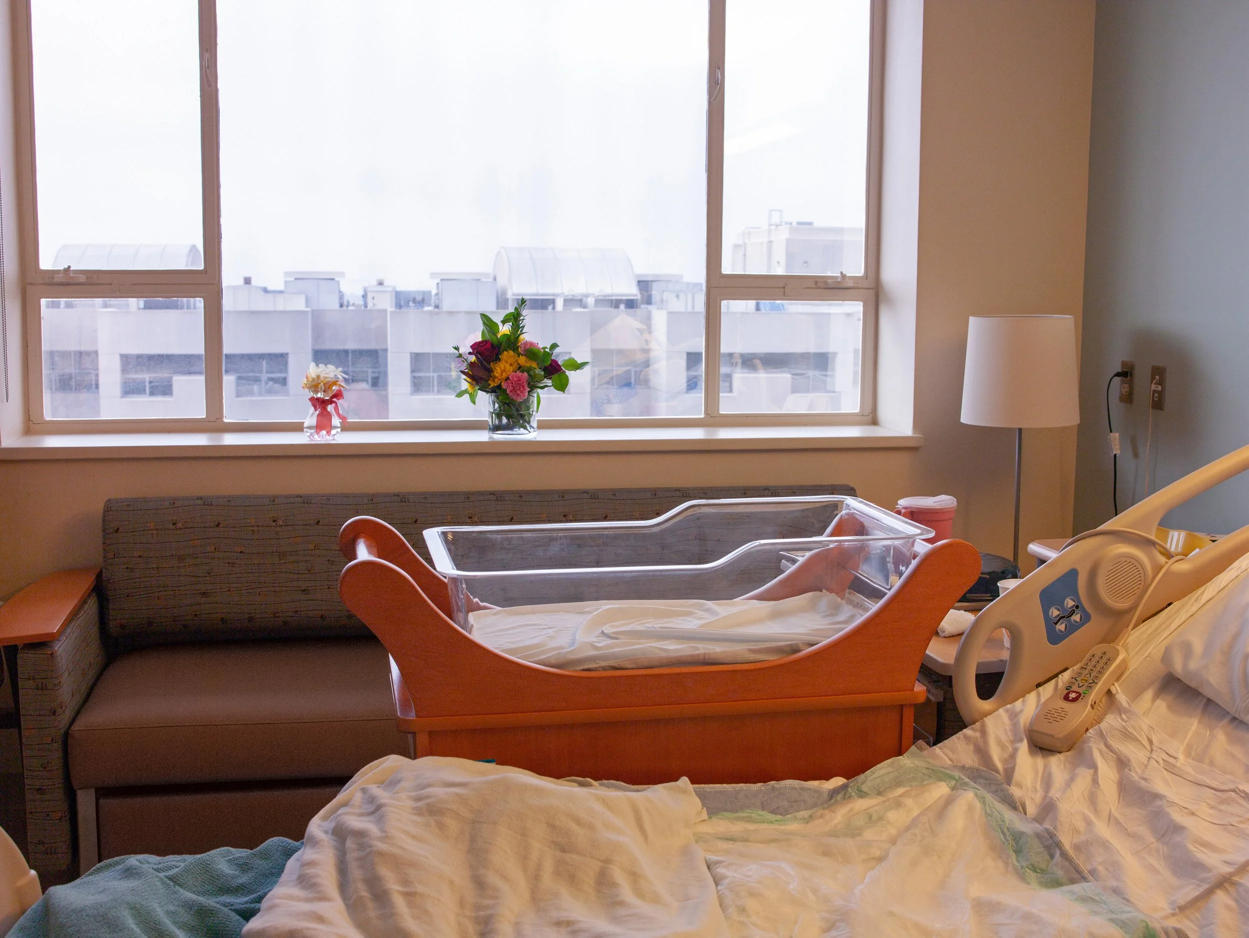 Moon_Rainbow_Eri_Morita_20_2011_MMFC4647_Empty_Crib.jpg