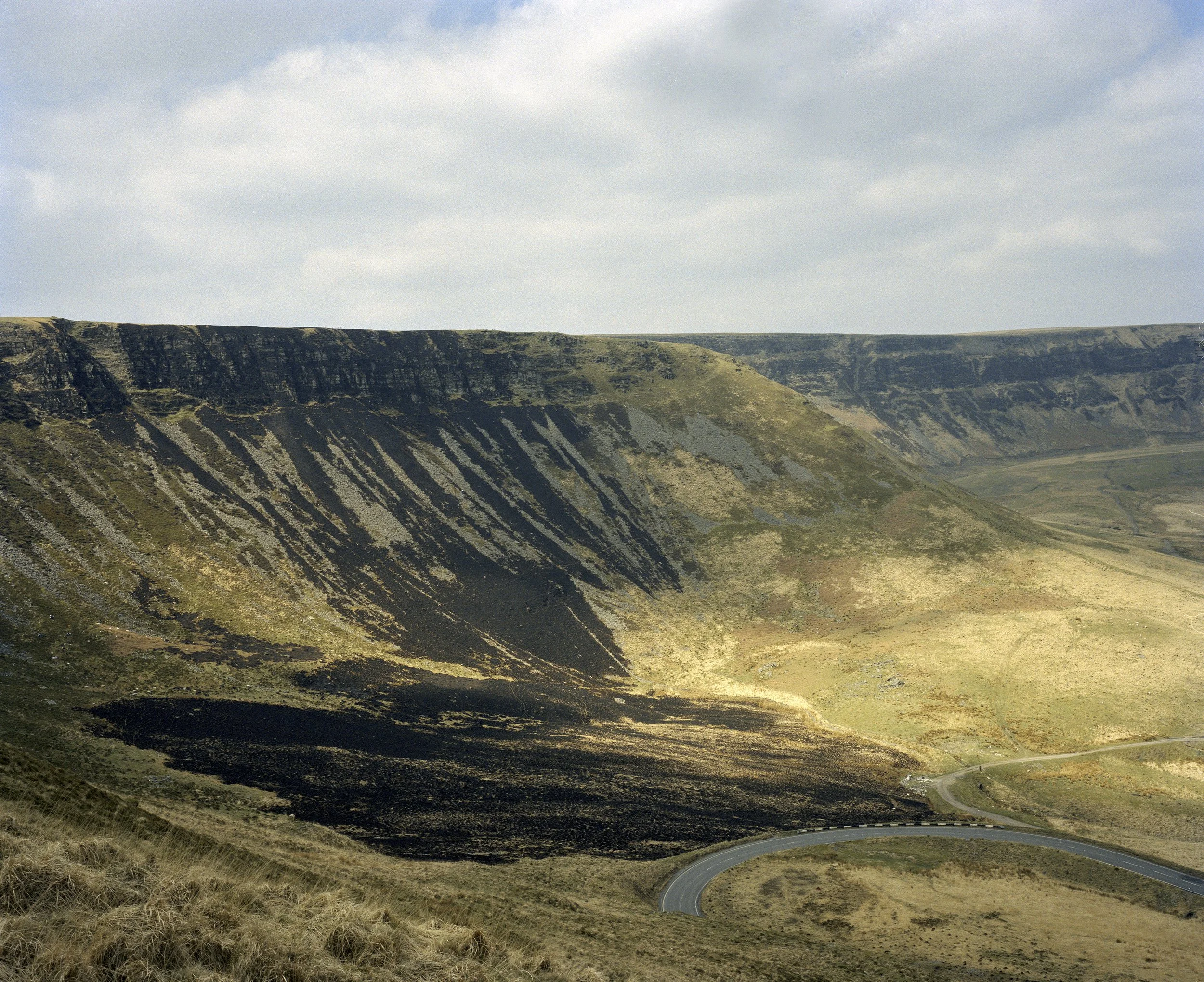 Rhigos Mountain road, Rhondda Cynon Taff, 2007.jpg
