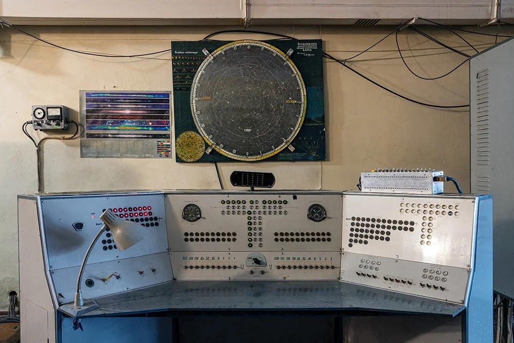 Eric-Lusito-Soviet-Scientific-Institutes-UTR-2-panel-control.jpg