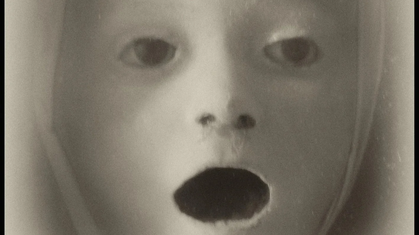 How Augusto De Luca Turns Skulls, Helmets, and Masks Into a Dreamlike Warning About War