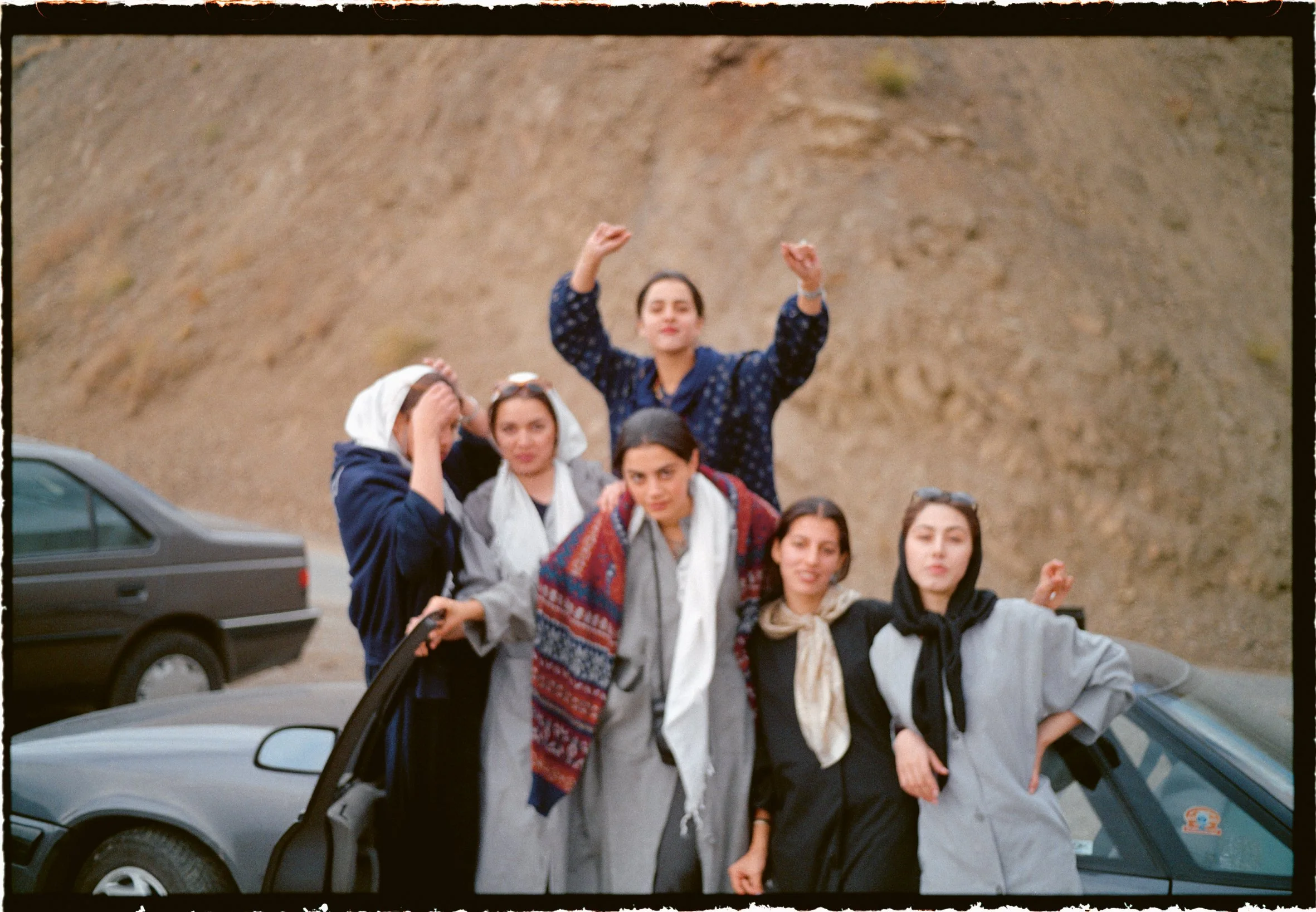 tavakolian_andtheylaughedatme_presse_02_RGB.jpg