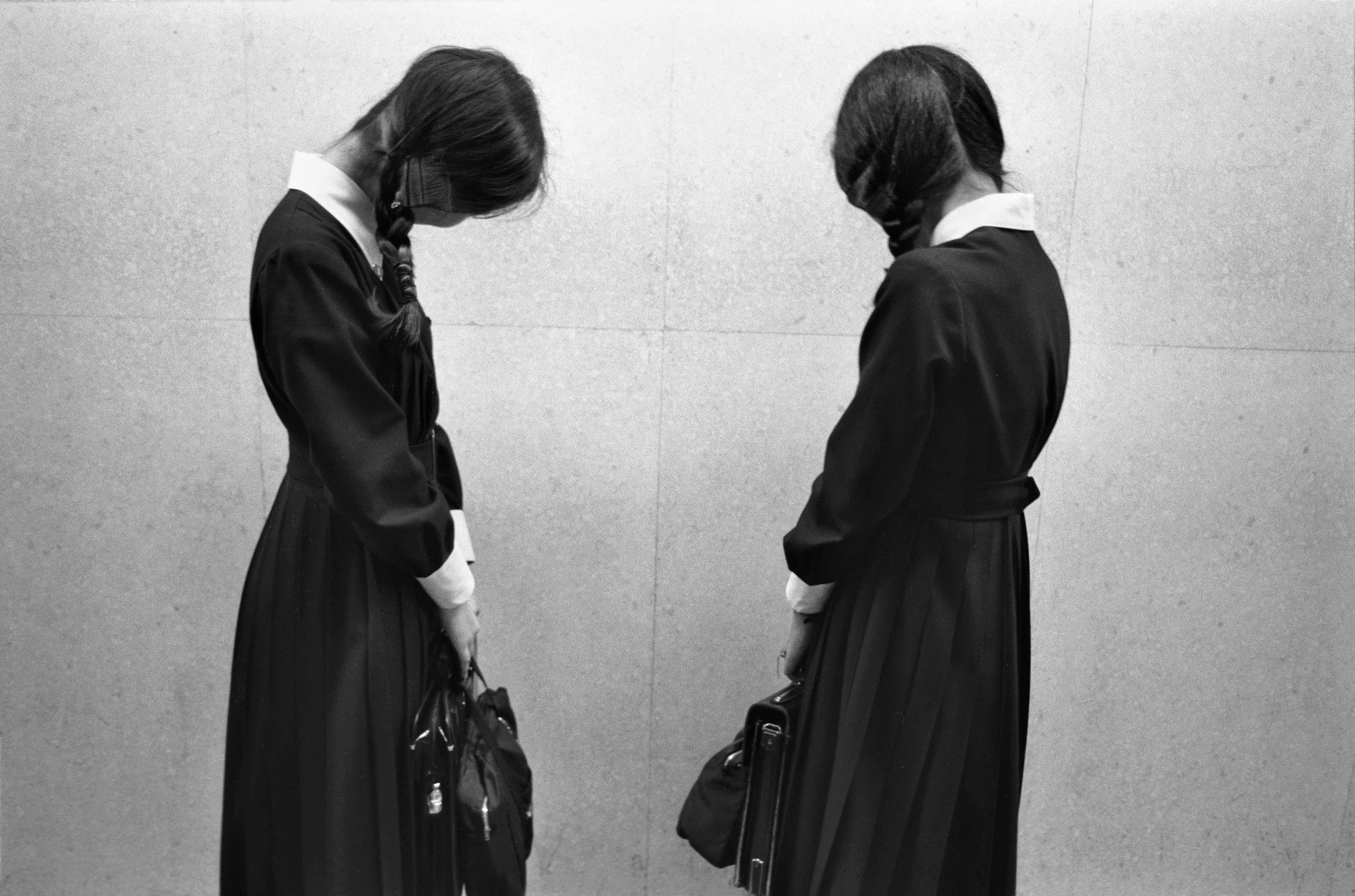 Two_Schoolgirls_Tokyo_1979.jpg