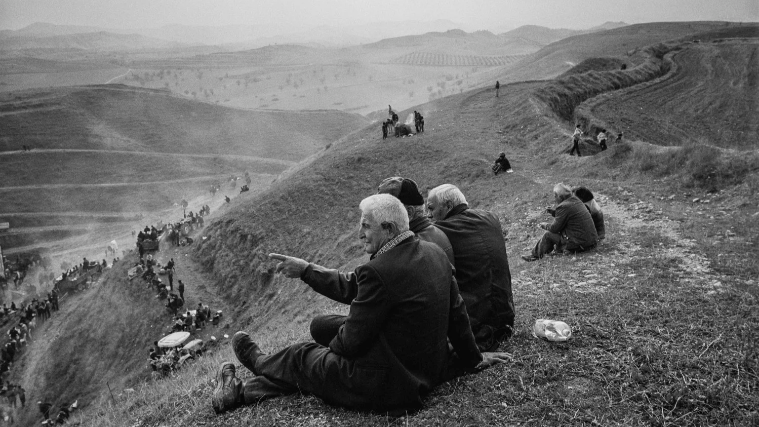 Emin Özmen Spent 15 Years Photographing Everyday Life Beyond Turkey’s Headlines