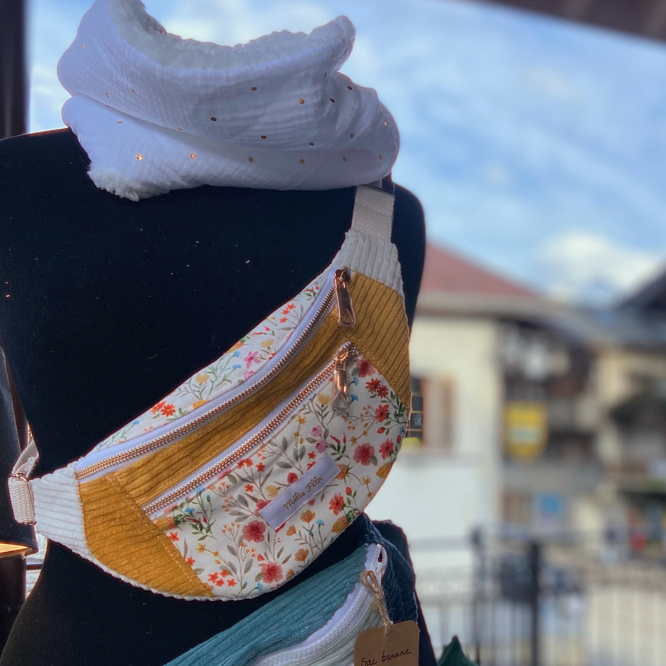 E1A99BE5-CBF1-44ED-B860-2F769DD35E02