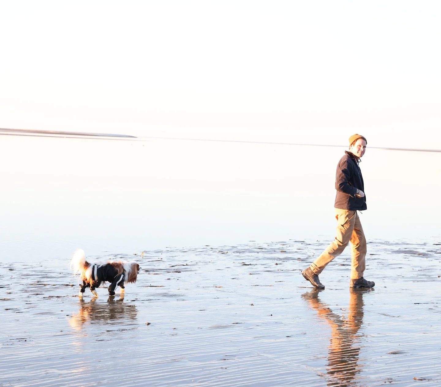 With Father&rsquo;s Day around the corner, a big shoutout to this guy who truly does it all for his family 💙

He&rsquo;s up early, works late, and still finds time for the beach walks with Bucket. To the man, the carpenter, the dad &mdash; we see yo
