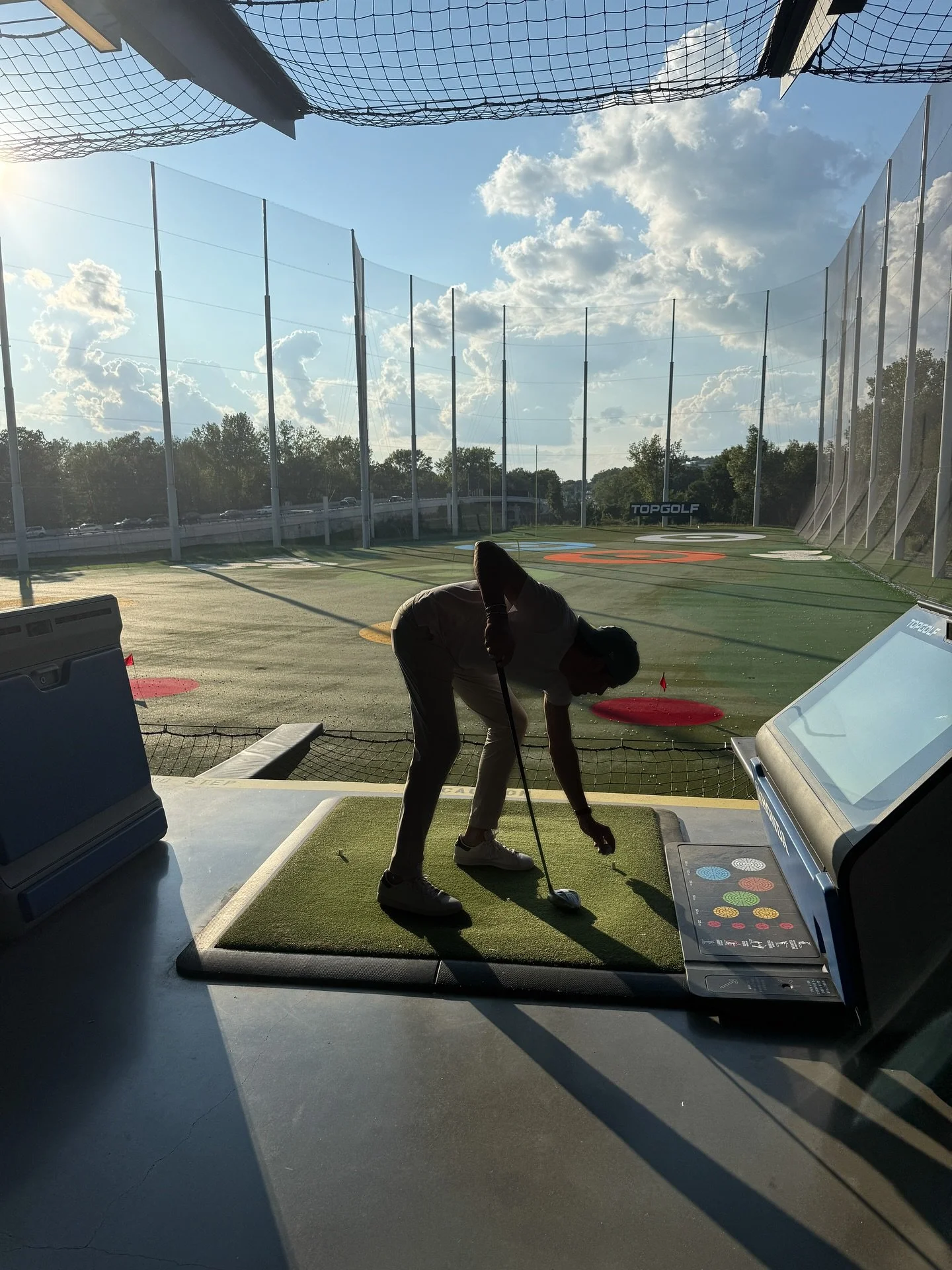 A little team building at Topgolf 🏌️&zwj;♂️⛳ #WhaleboneHomes #TeamDay
