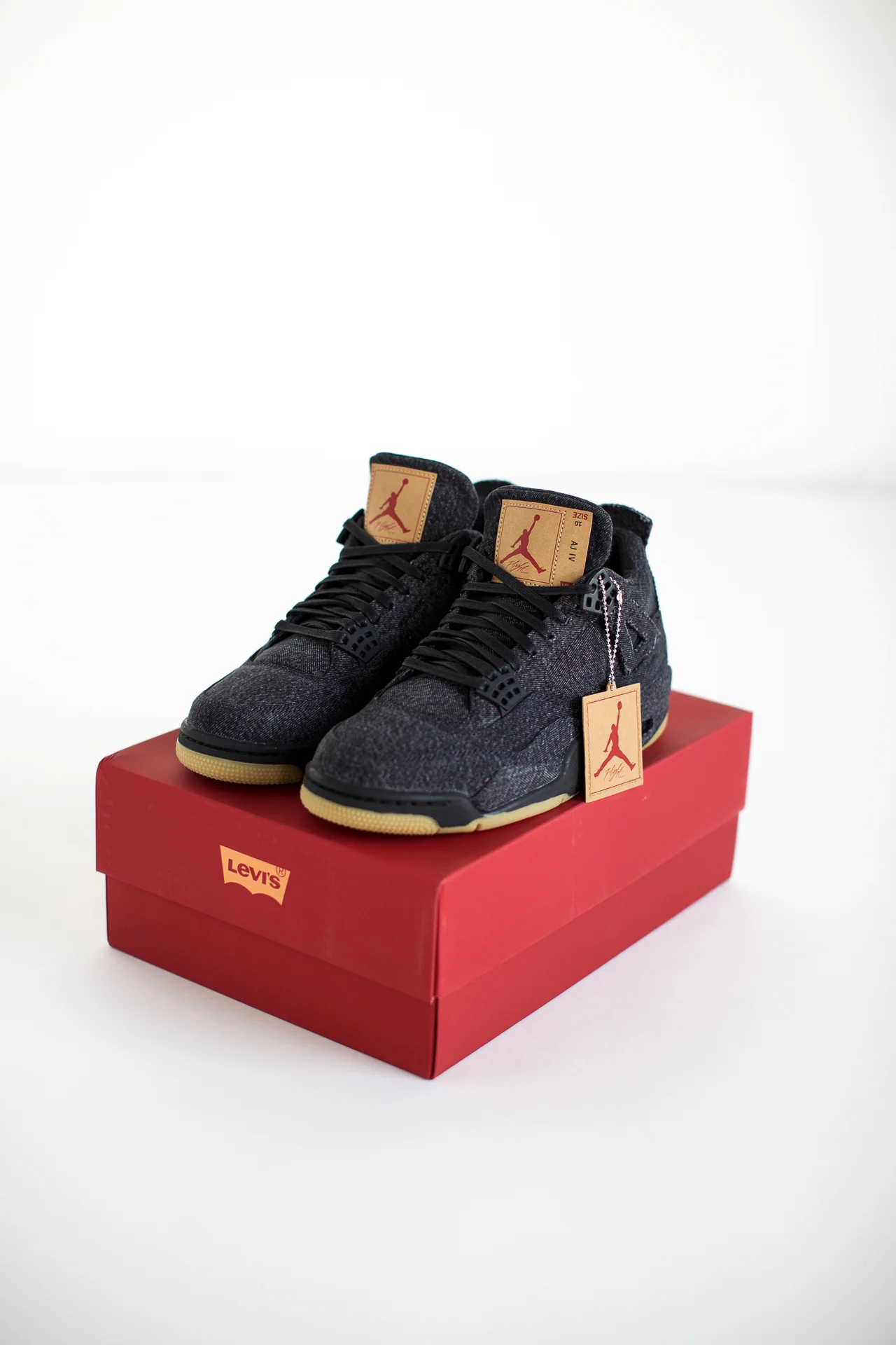aj4-8.jpg