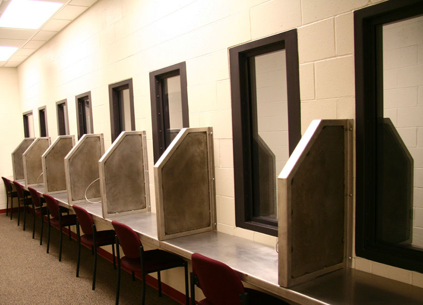 how-to-contact-prisoners-prison-visits.jpg