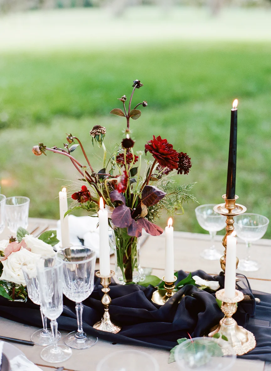 Dark and Moody Fall Wedding Inspiration | Charleston Wedding | Southern Wedding | Fall Wedding Ideas | Fall Bridal Ideas | Halloween Bride | Halloween Wedding Ideas | Lisa Blume Photography | Cheers Darling Planning | Paprika Southern