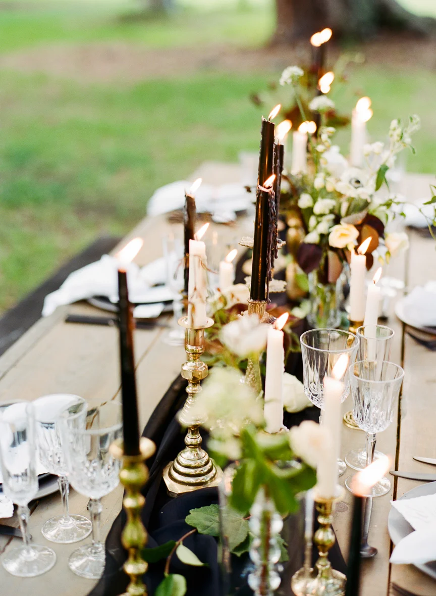 Dark and Moody Fall Wedding Inspiration | Charleston Wedding | Southern Wedding | Fall Wedding Ideas | Fall Bridal Ideas | Halloween Bride | Halloween Wedding Ideas | Lisa Blume Photography | Cheers Darling Planning | Paprika Southern